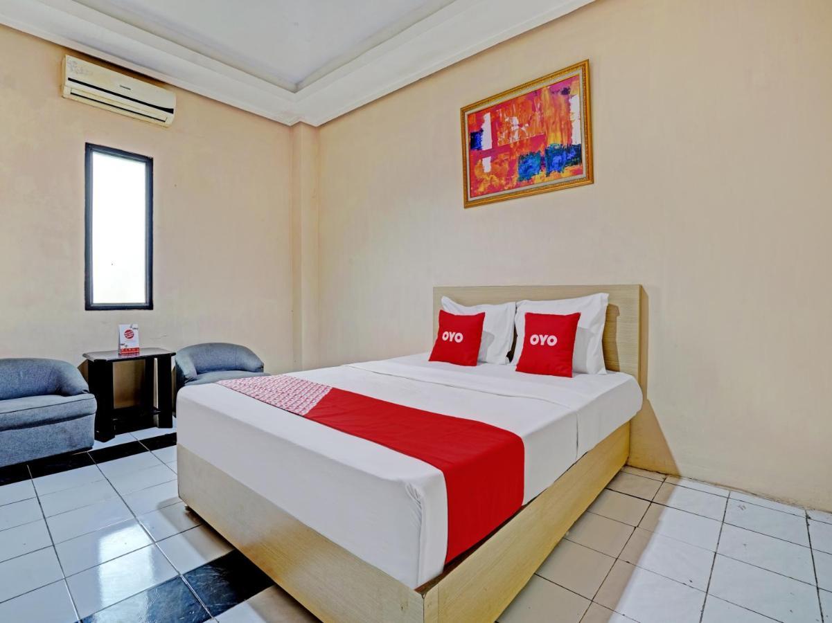 Oyo 3953 Hotel Catellya II Cipaku Bandung Luaran gambar
