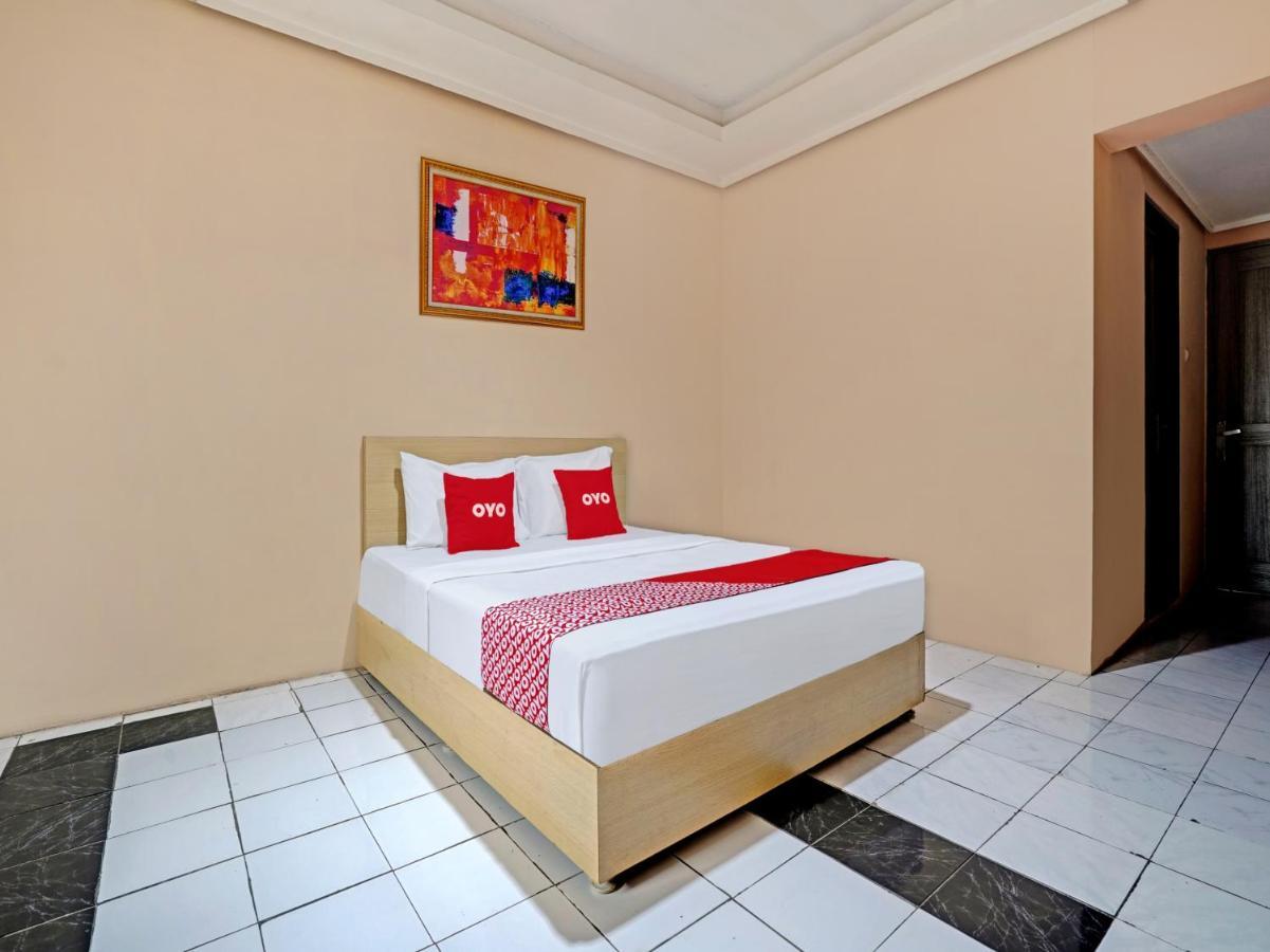 Oyo 3953 Hotel Catellya II Cipaku Bandung Luaran gambar