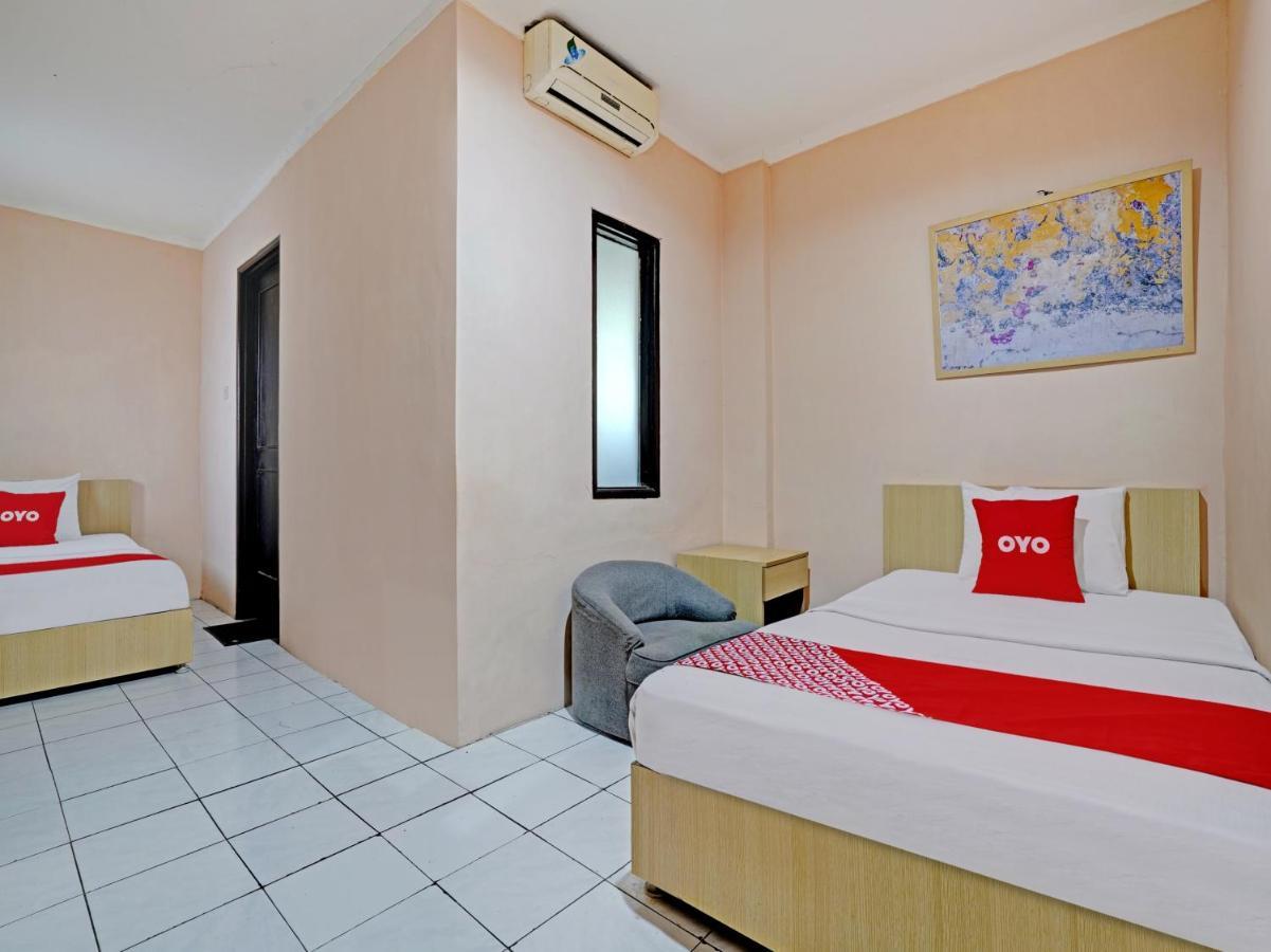 Oyo 3953 Hotel Catellya II Cipaku Bandung Luaran gambar
