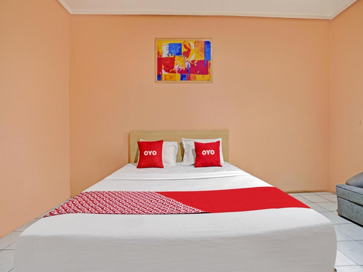 Oyo 3953 Hotel Catellya II Cipaku Bandung Luaran gambar