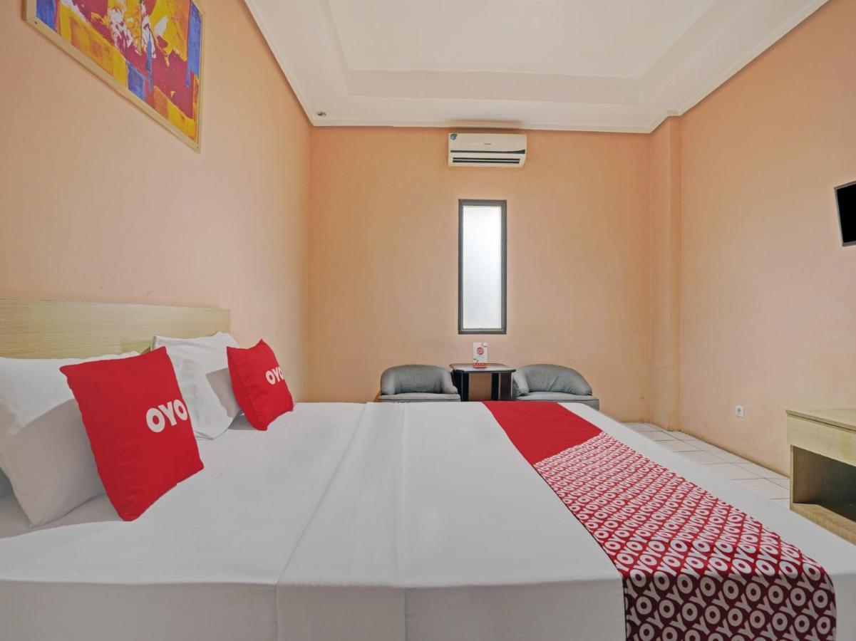 Oyo 3953 Hotel Catellya II Cipaku Bandung Luaran gambar