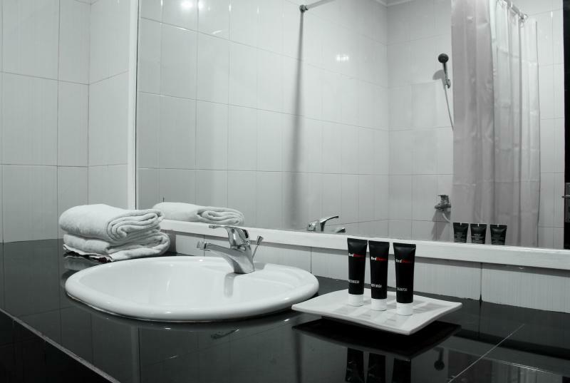 Oyo 3953 Hotel Catellya II Cipaku Bandung Luaran gambar